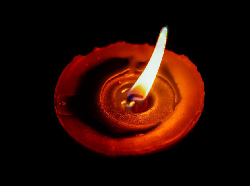 ANMAT prohibió las Velas de los Milagros: qué revisar en tu taller hoy